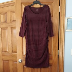 🎄• Isabel Maternity Burgundy and Black Striped, Comfortable Dress, Like New